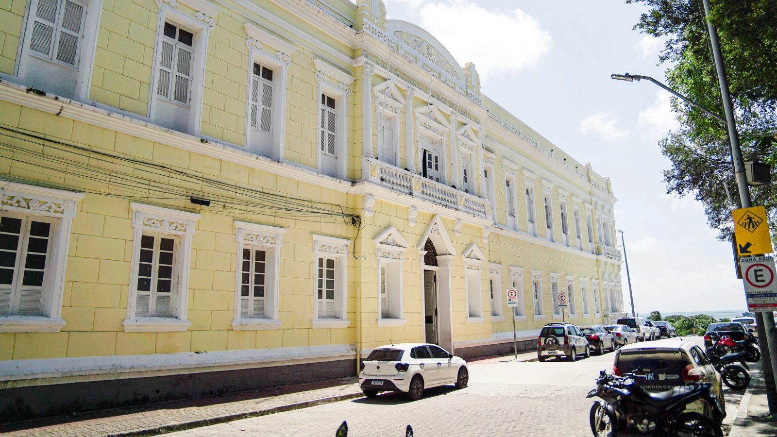 Santa Casa de Fortaleza fortalece rede municipal de saúde com consultas gratuitas em mais de 15 espe